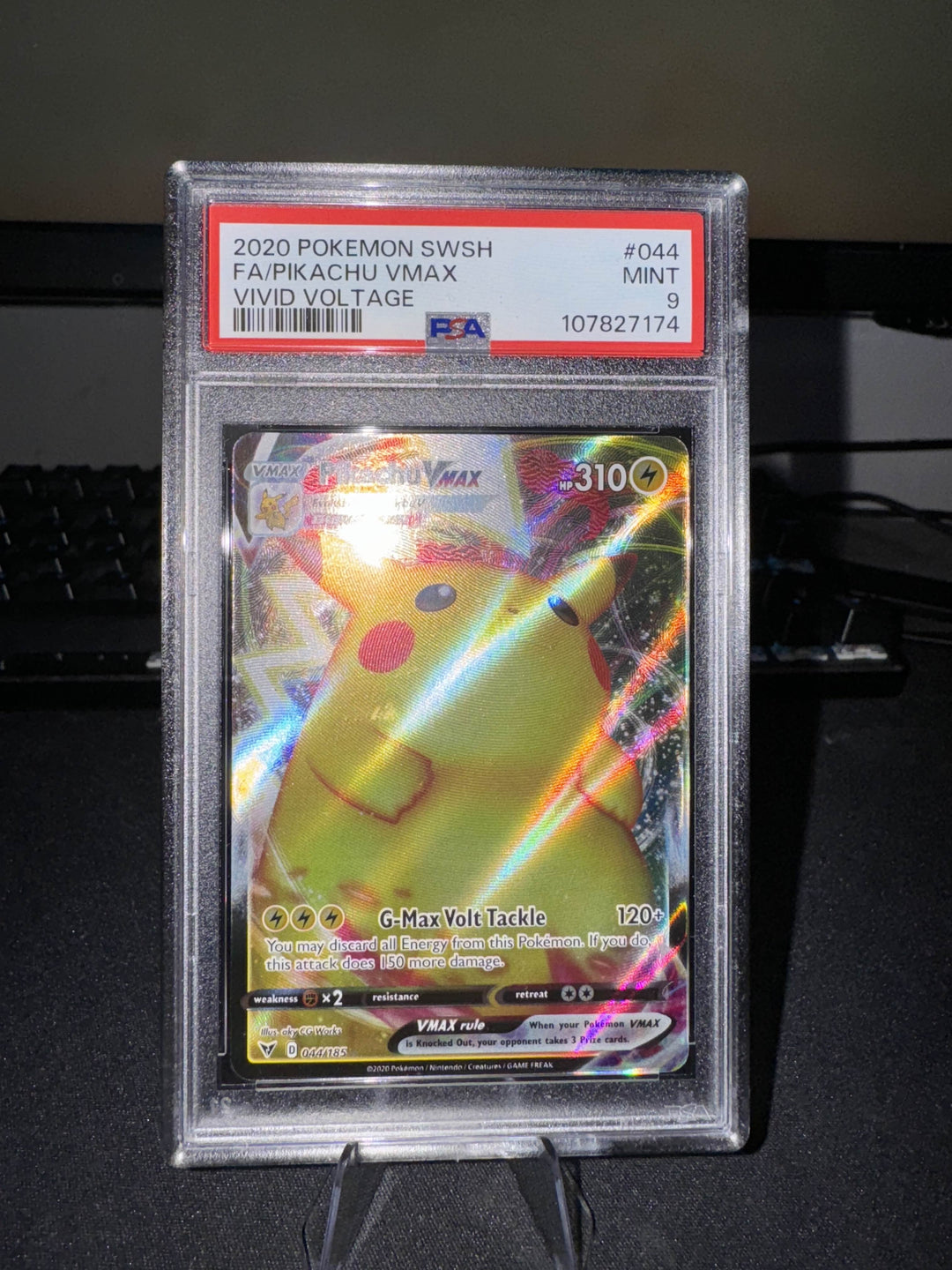PSA 9 PIKACHU